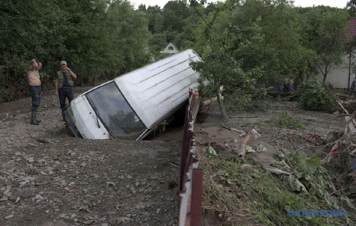 Повінь в Карпатах