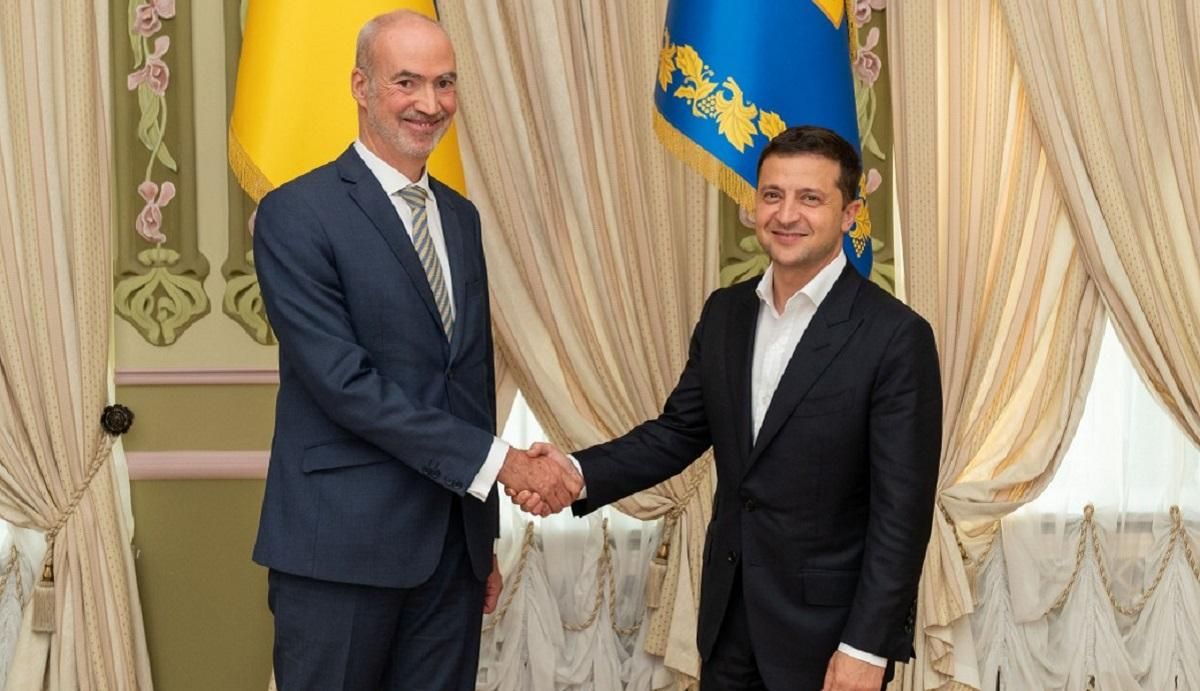 Посол Франції заявив про потребу уточнити мінські домовленості Посол Франції заявив про потребу уточнити мінські домовленості