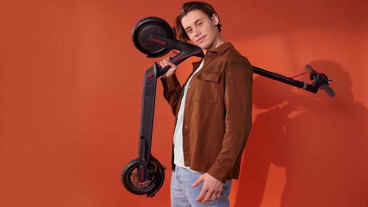 Як правильно заряджати електросамокат – правила зарядки, поради Як правильно заряджати електросамокат – правила зарядки, поради