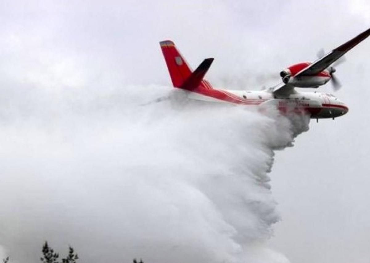 Пожежі на Луганщині: Зеленський дозволив використовувати авіацію для гасіння Пожежі на Луганщині: Зеленський дозволив використовувати авіацію для гасіння