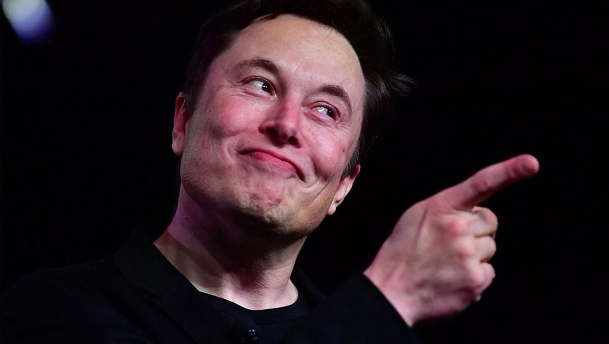 Дикие проекты Илона Маска: огнемет, конфеты и ночной клуб Дикие проекты Илона Маска: огнемет, конфеты и ночной клуб