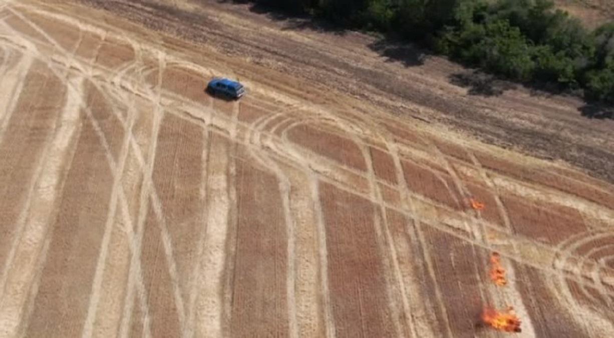 Відео підпалу поля в Донецькій області 9 липня 2020 Відео підпалу поля в Донецькій області 9 липня 2020