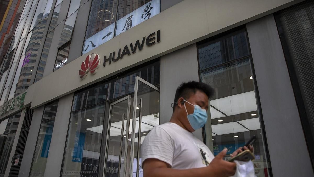 Huawei можуть виключити з британської мережі 5G вже в цьому році