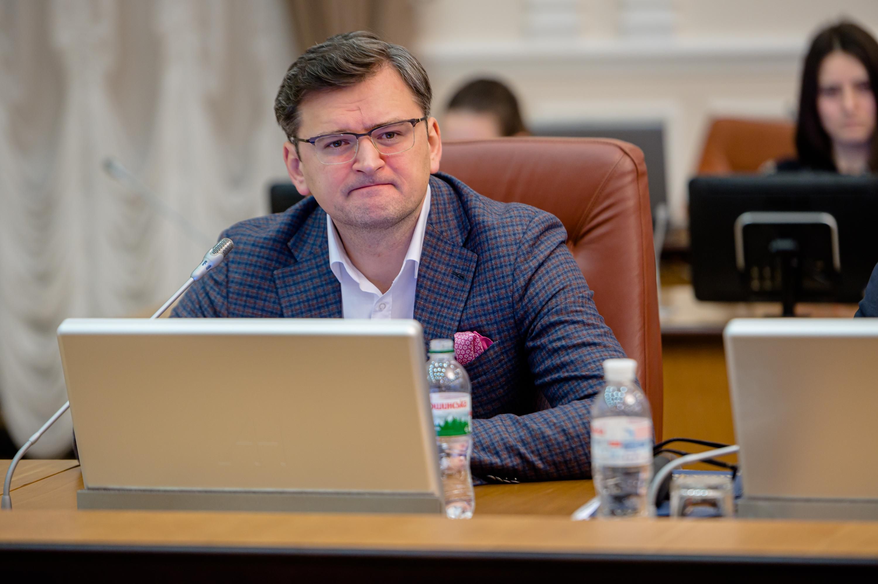 Кулеба заявив, що Україна не йде на поступки Угорщині Кулеба заявив, що Україна не йде на поступки Угорщині