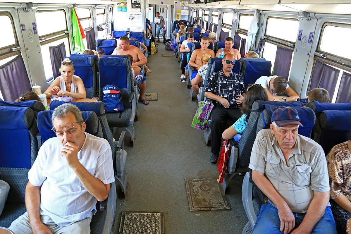 Через пасажирів без масок потяг затримався на годину на Харківщині