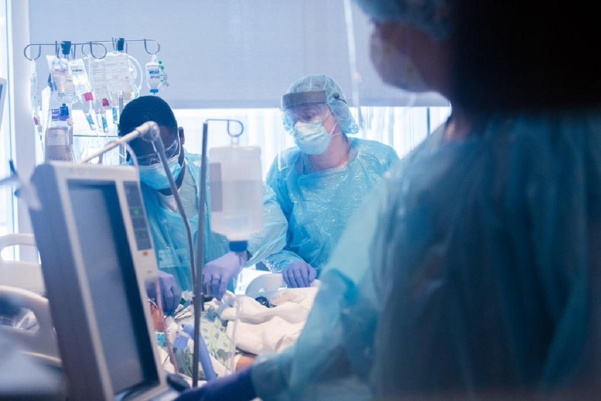 Кожен п'ятий пацієнт з COVID-19 в Україні потрапляє в реанімацію