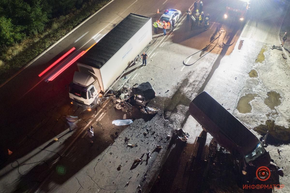 ДТП на Полтавському шосе, Дніпро: є загиблі - відео, фото 18+ ДТП на Полтавському шосе, Дніпро: є загиблі - відео, фото 18+