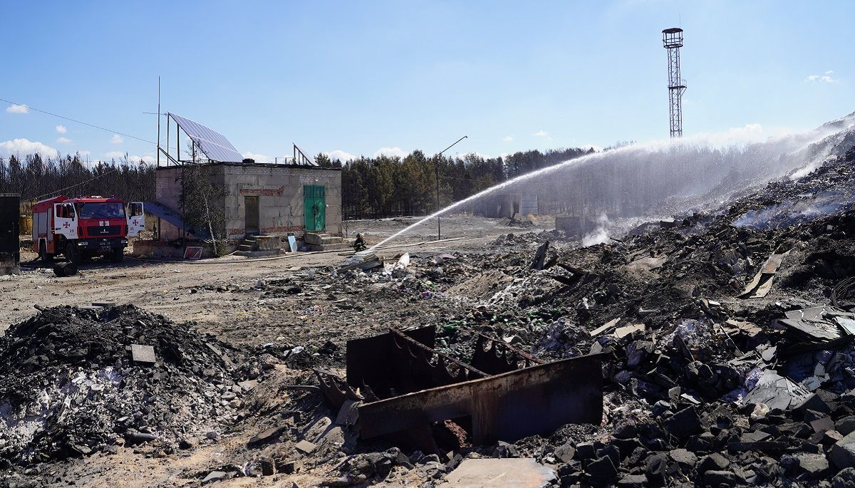 Масштабні лісові пожежі на Луганщині: яку допомогу отримають постраждалі й сім'ї загиблих