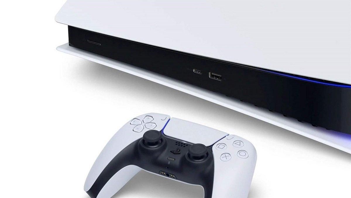Опубликовано первое "живое" фото геймпада PlayStation 5 – он выглядит огромным