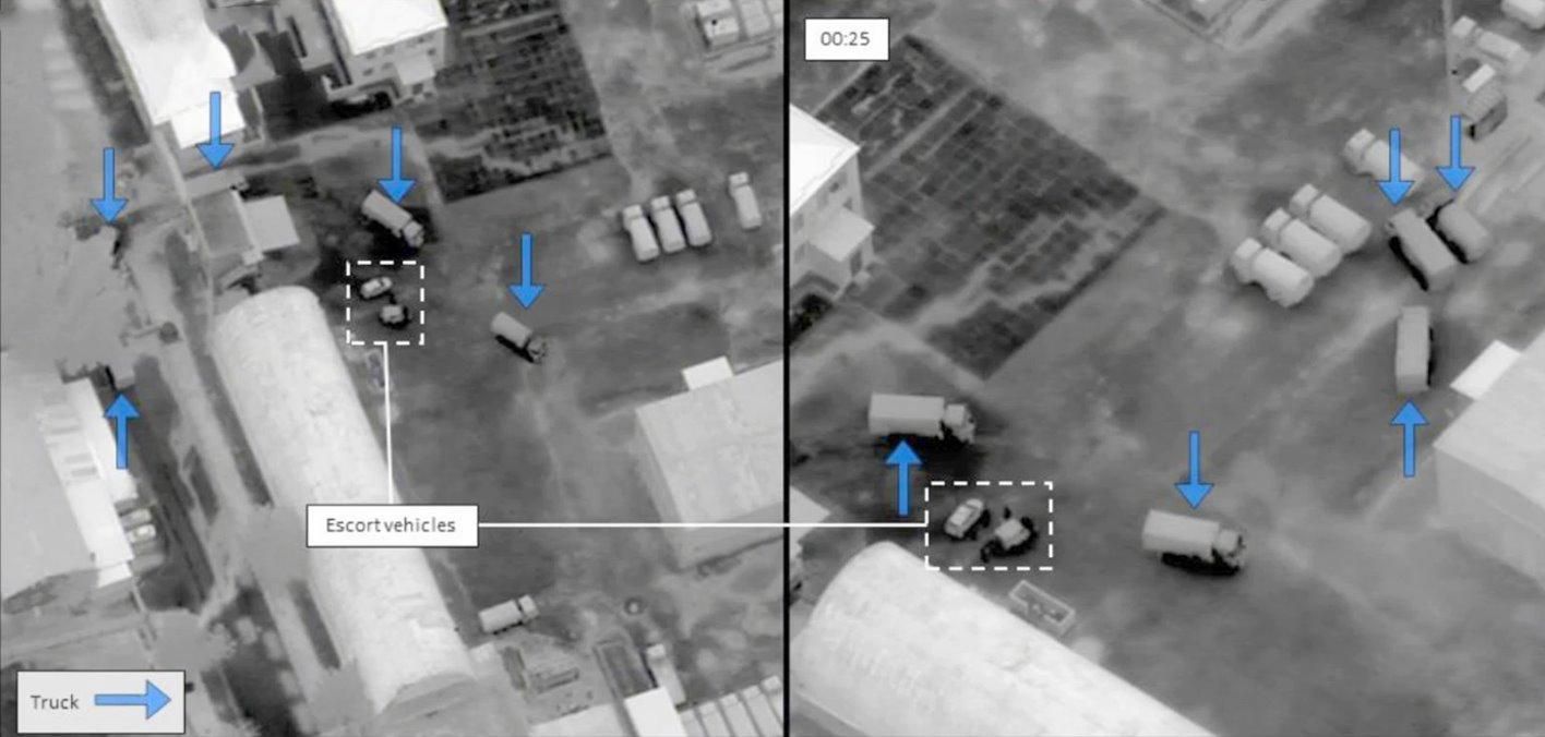 Колона вантажівок з Росії приховано в'їхала до України: унікальні знімки з безпілотника Колона вантажівок з Росії приховано в'їхала до України: унікальні знімки з безпілотника