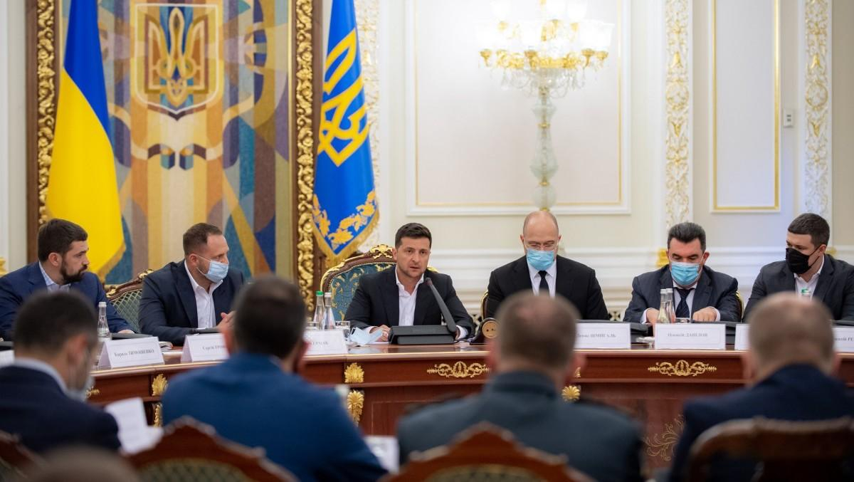 Зеленский поговорил с правительством о программе Большого строительства