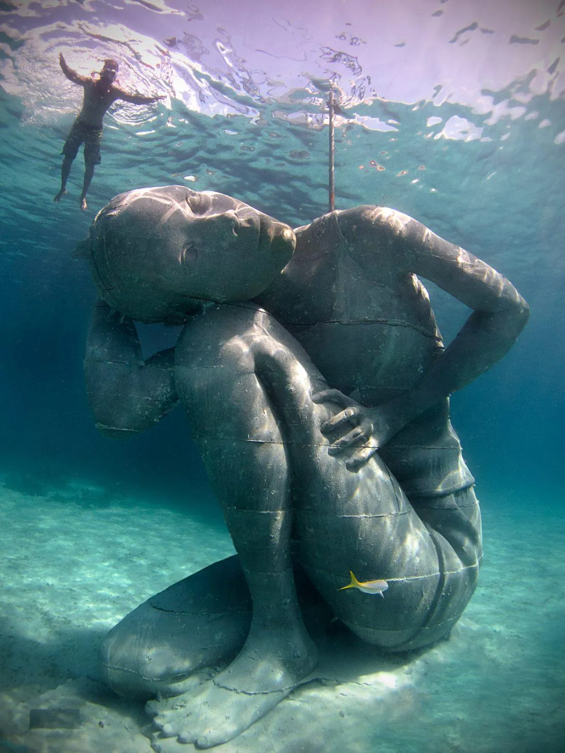 Підводна скульптура на Багамах