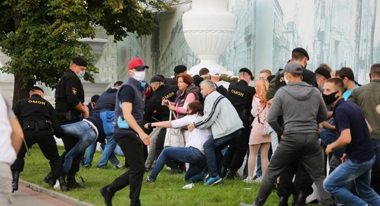 Протести у Білорусі проти нечесних виборів: фото, відео