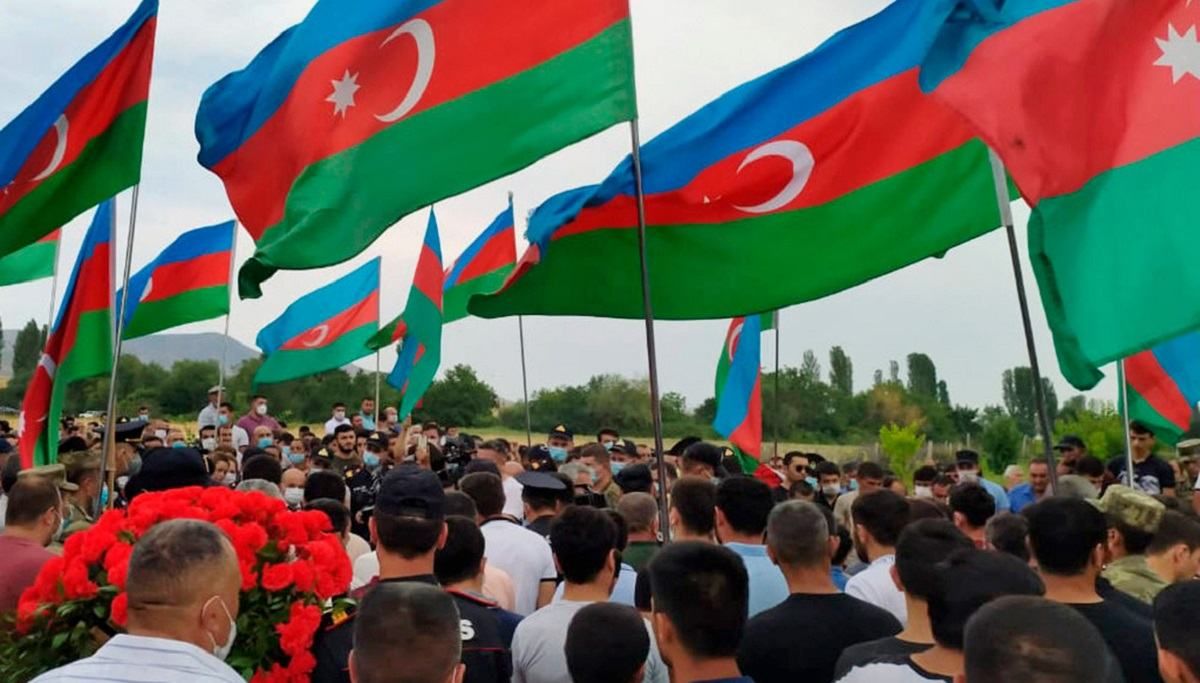 Акции в поддержку армии в Азербайджане: все, что известно Акции в поддержку армии в Азербайджане: все, что известно