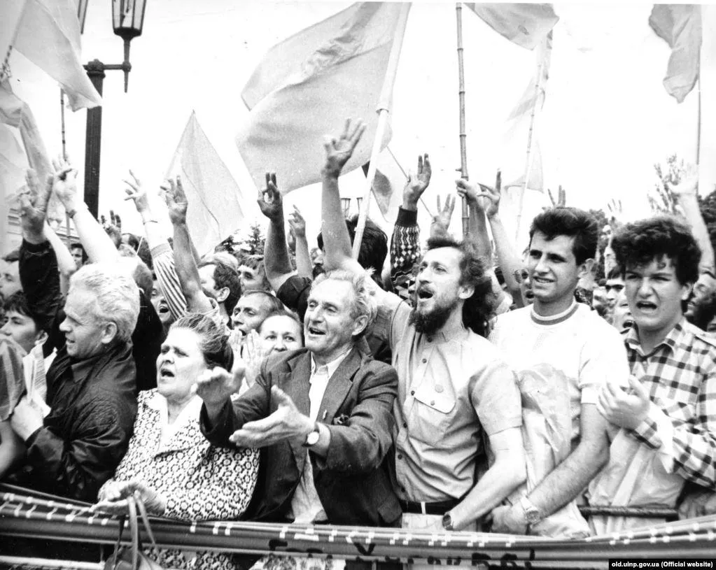 Мітинг під час засідання Мітинг під час засідання