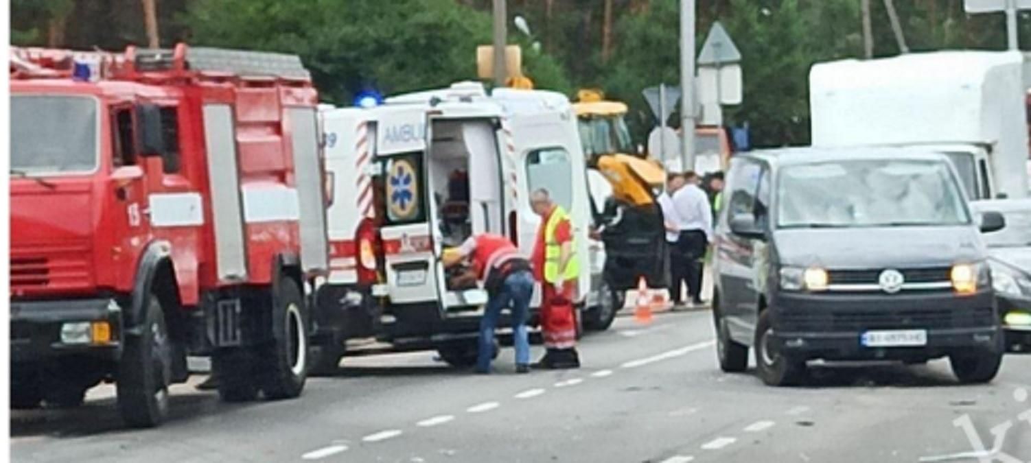 На Старообухівській трасі в Києві знову страшна ДТП: двоє загиблих – фото На Старообухівській трасі в Києві знову страшна ДТП: двоє загиблих – фото