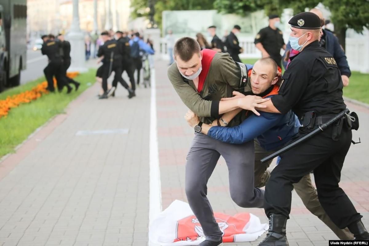 Белорусы протестуют: возможен ли там Майдан по украинскому сценарию