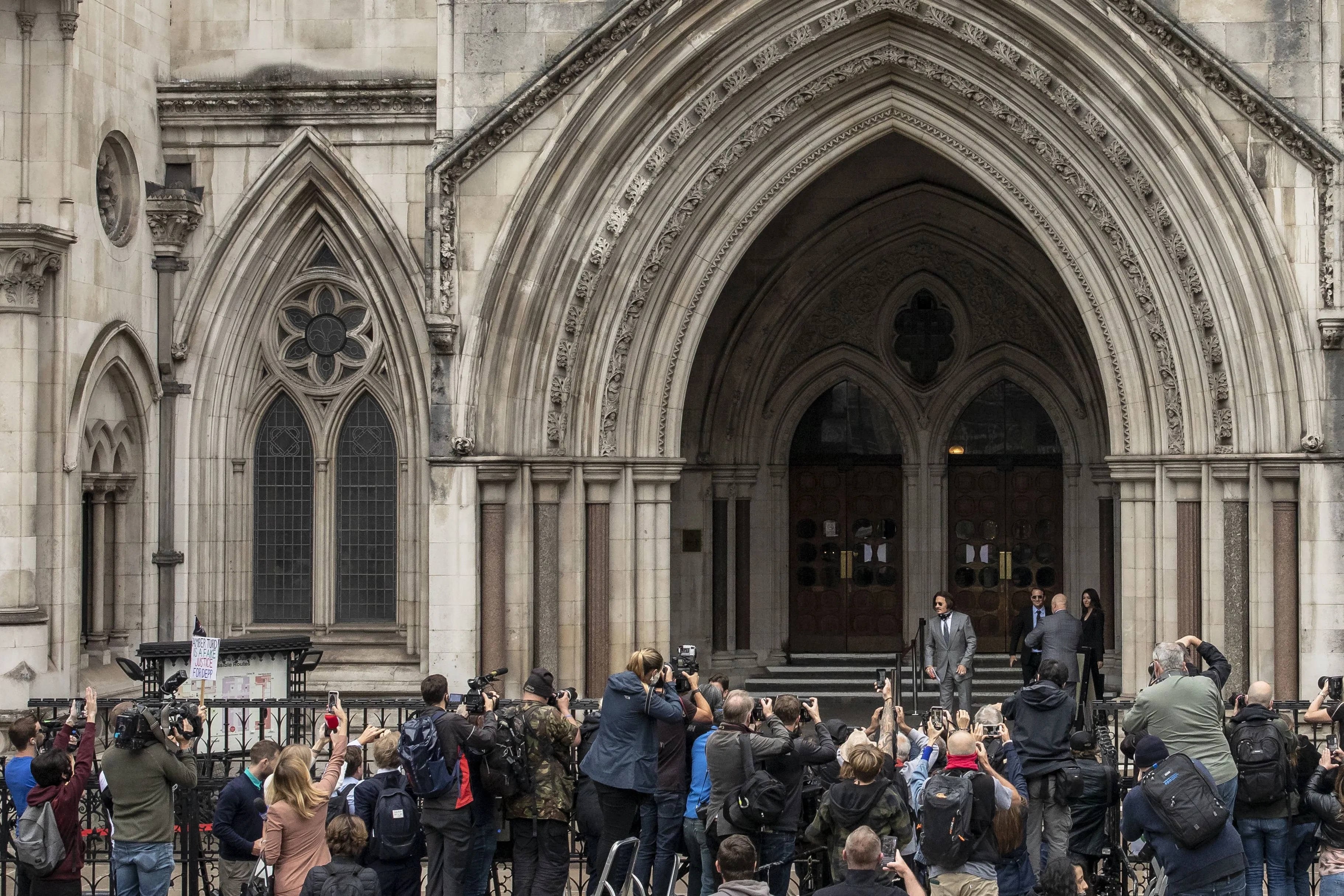 Джонні Депп на суді в Лондоні 
