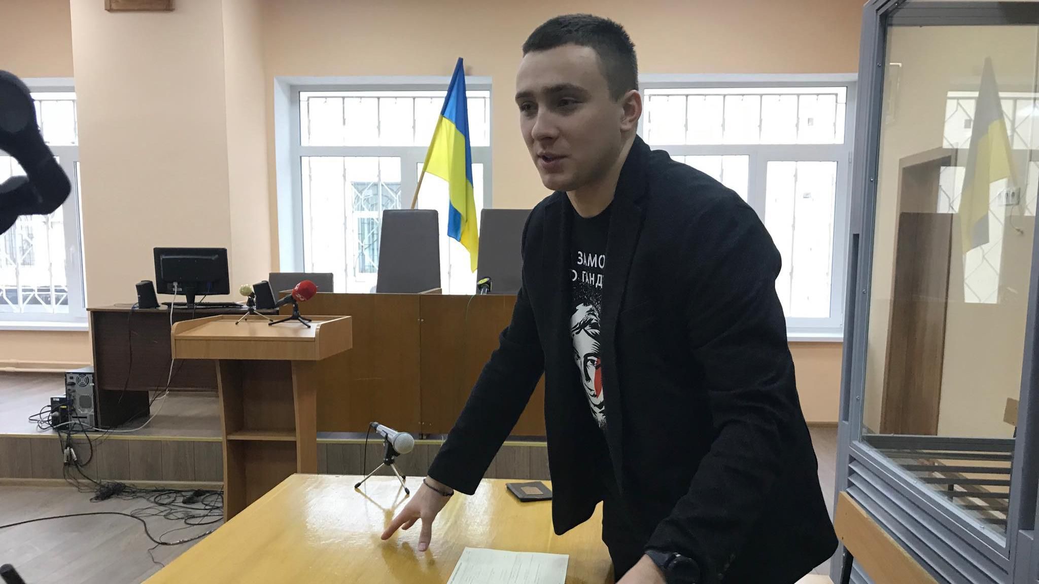 Почему суд не назначил арест нападавшему на Стерненка – Исайкулу