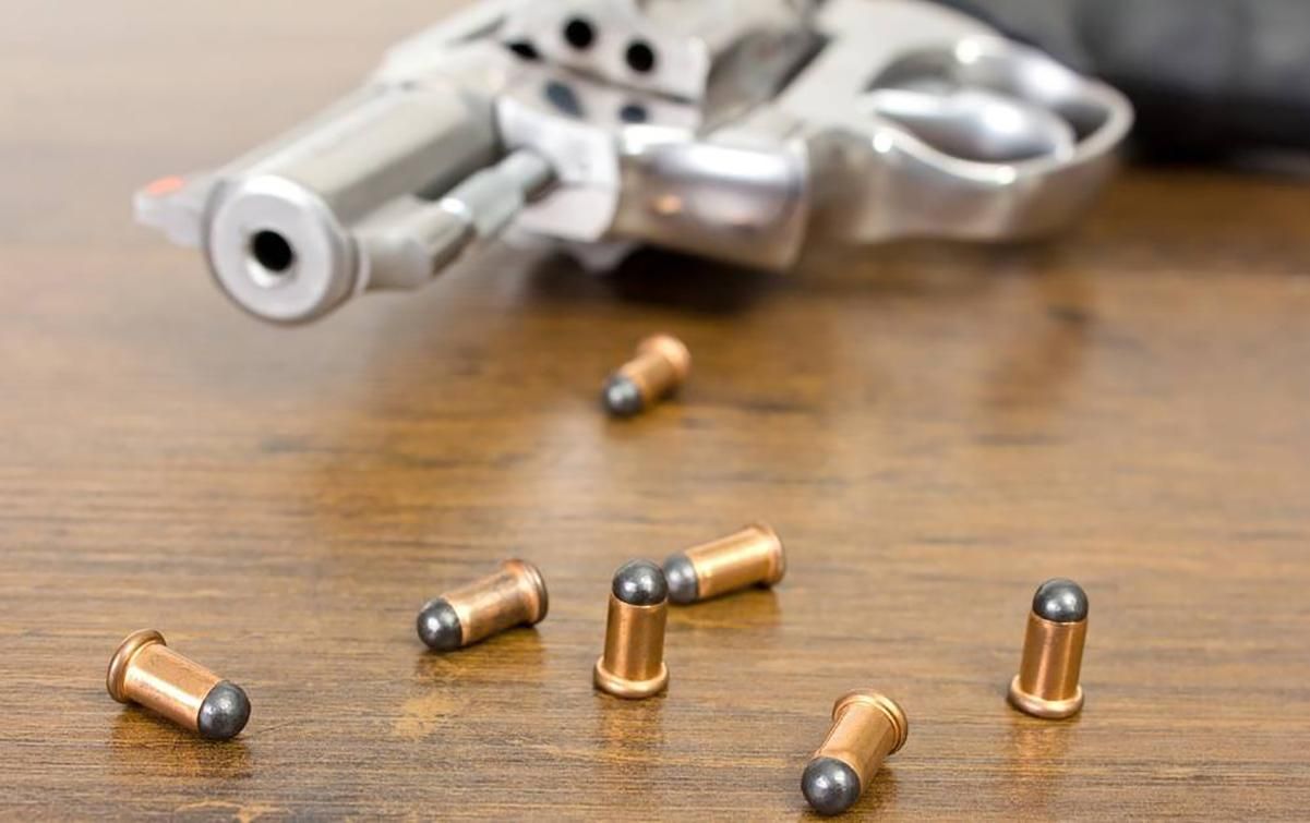 У Херсоні невідомий поранив із пістолета в шию 17-річного хлопця: усі подробиці