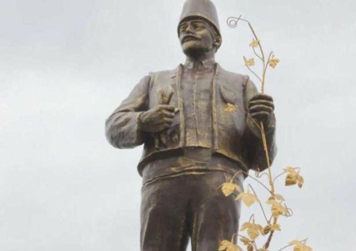 Креативная декоммунизация: Ленина превратили в болгарского переселенца