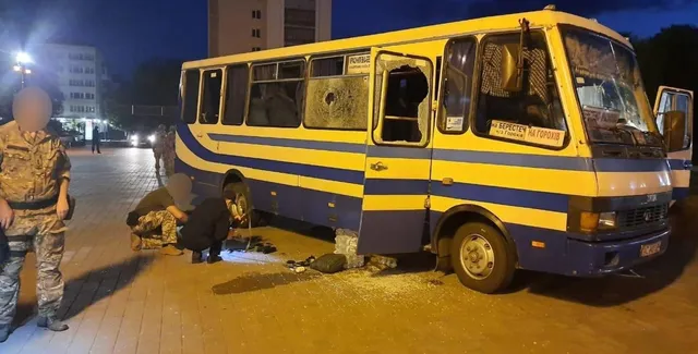 Автобус, у якому терорист утримував заручників