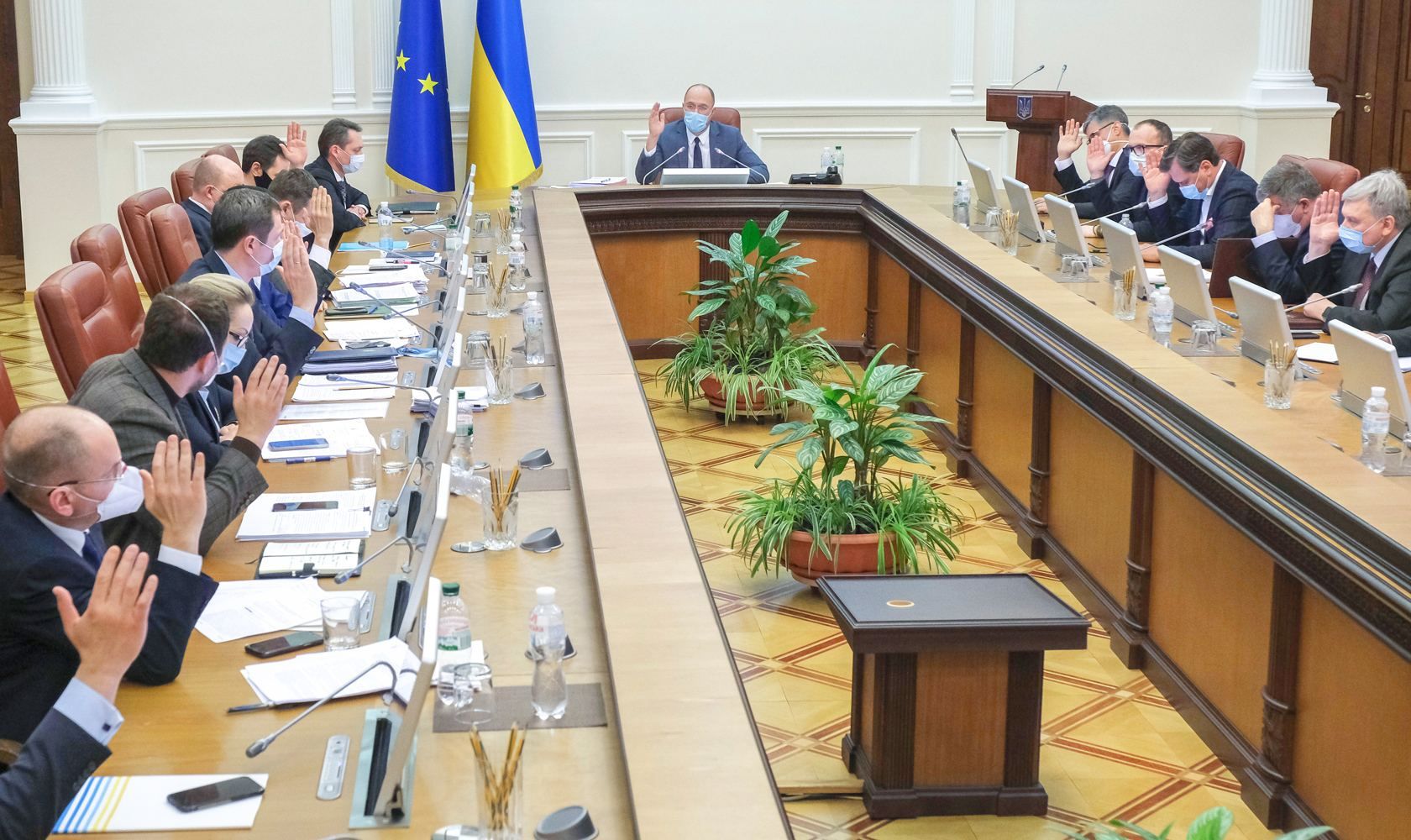 Кабмін створив Міністерство з питань стратегічних галузей промисловості Кабмін створив Міністерство з питань стратегічних галузей промисловості