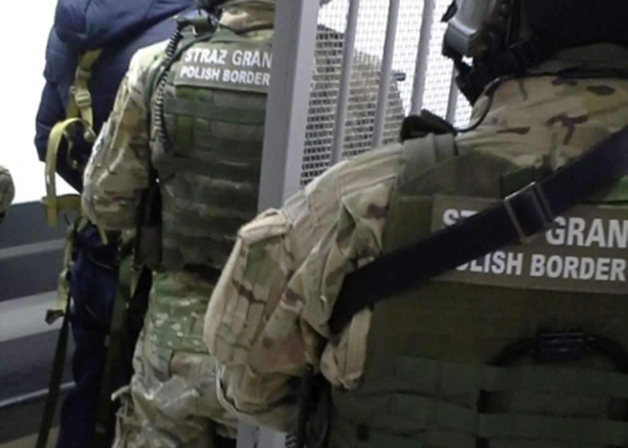 Поліція Чехії десятками затримує українців і відправляє у "табори заробітчан"