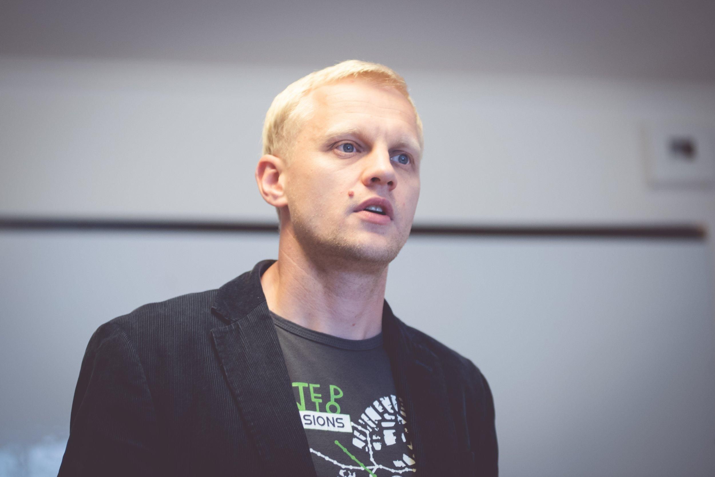 Підпал будинку Шабуніна: активіст розповів про переслідування родини Підпал будинку Шабуніна: активіст розповів про переслідування родини