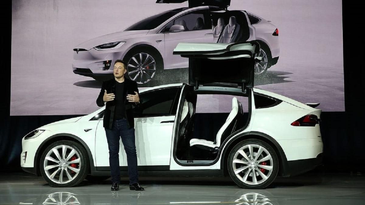 Ілон Маск: Tesla запустить власну страхову компанію