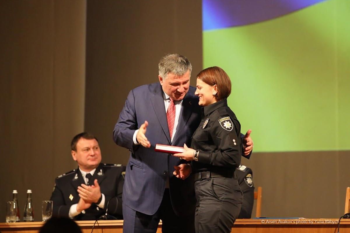 В кого найвищі зарплати в МВС 2020: зарплати в кіберполіції В кого найвищі зарплати в МВС 2020: зарплати в кіберполіції