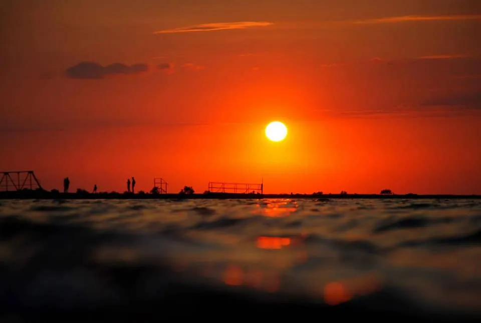 Захід сонця на острові Захід сонця на острові