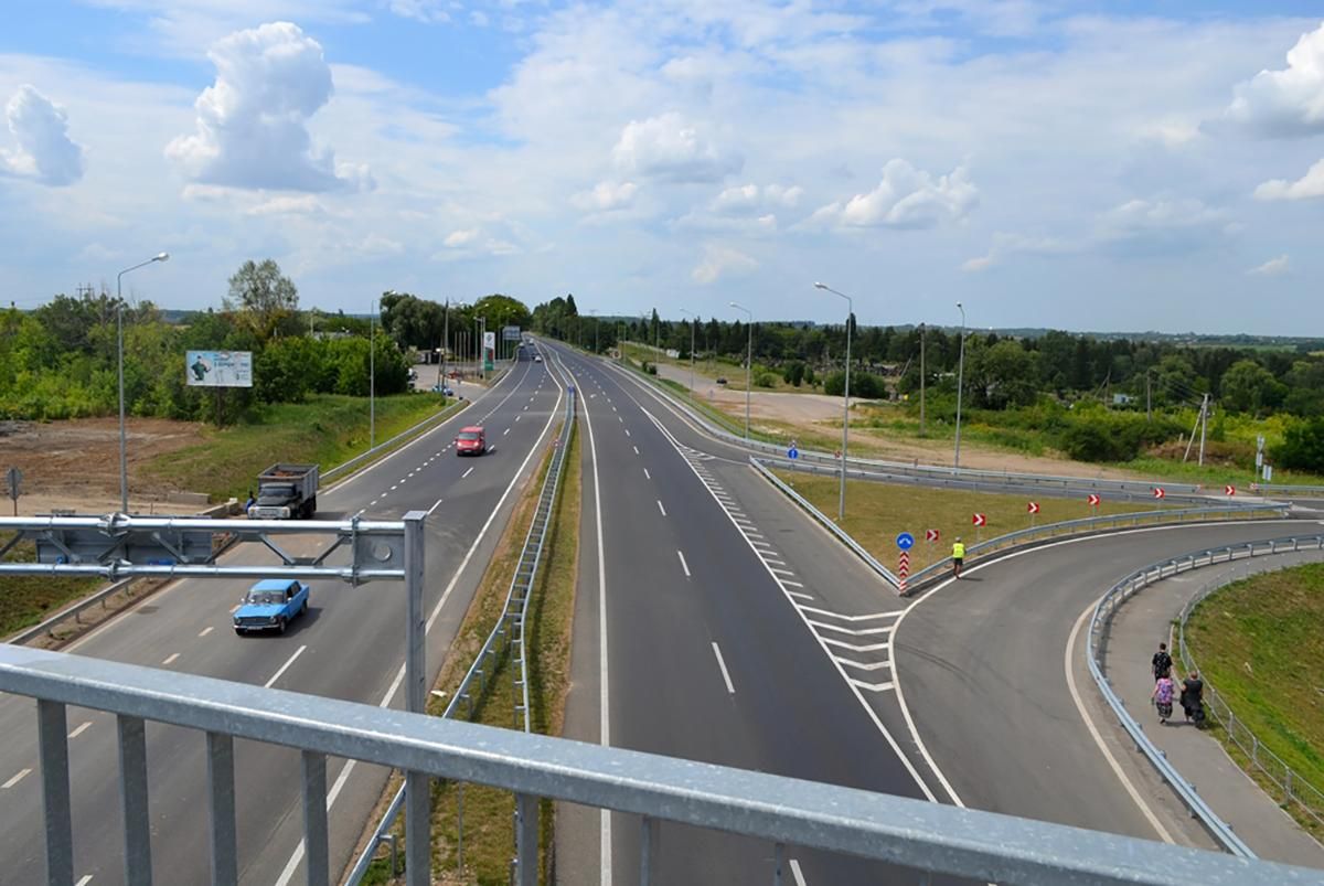 Збудована з нуля "в чистому полі": в Полтаві похвалились новою частиною дороги – фото Збудована з нуля "в чистому полі": в Полтаві похвалились новою частиною дороги – фото