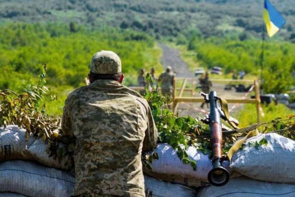 На Донбассе украинские военные готовятся к полному прекращению огня