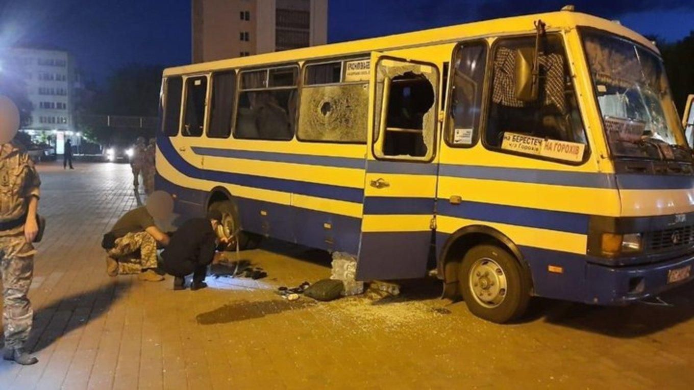 "Кривош діяв дуже грамотно": у МВС розповіли, чому не задіяли снайперів при операції в Луцьку "Кривош діяв дуже грамотно": у МВС розповіли, чому не задіяли снайперів при операції в Луцьку