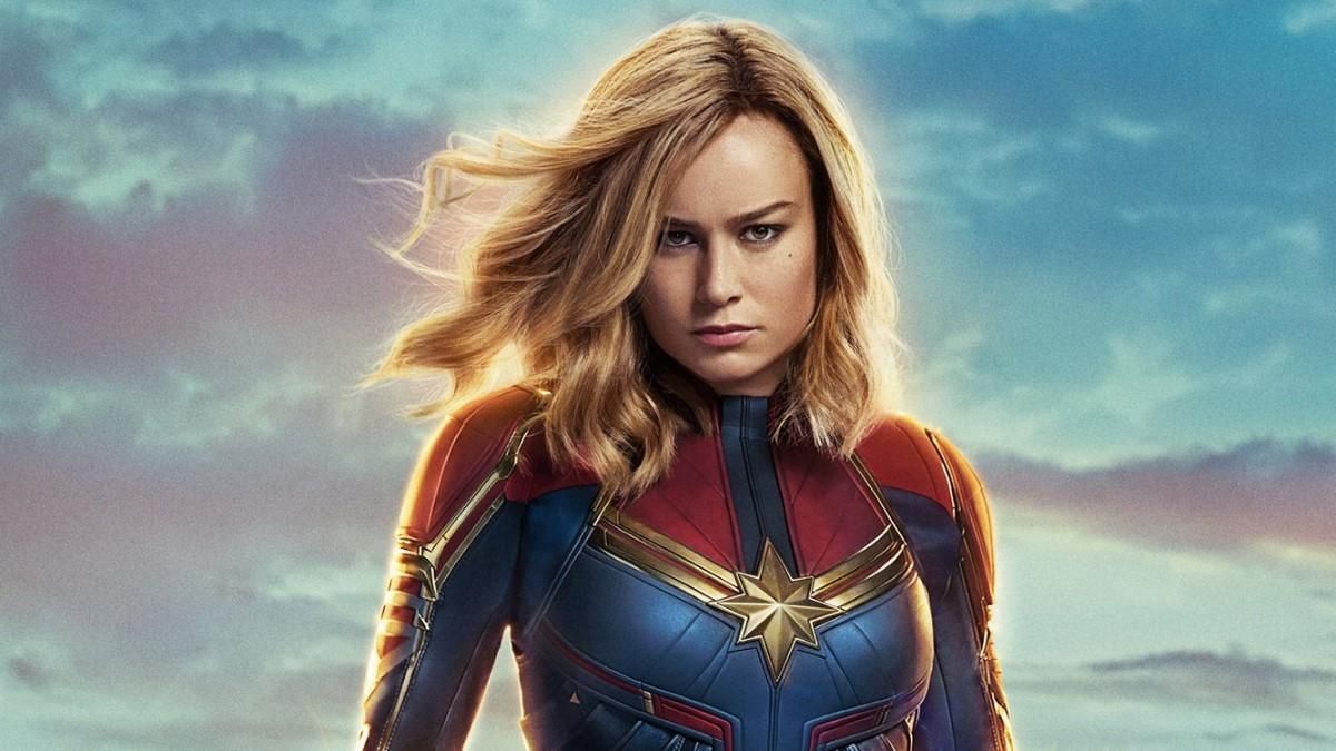 Бри Ларсон рассмешила сеть курьезным фото со съемок фильма "Капитан Марвел"