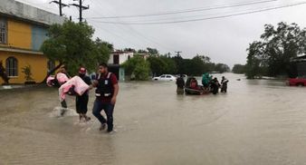 "Ханна" забирає життя: у Мексиці є загиблі внаслідок удару урагану – фото, відео