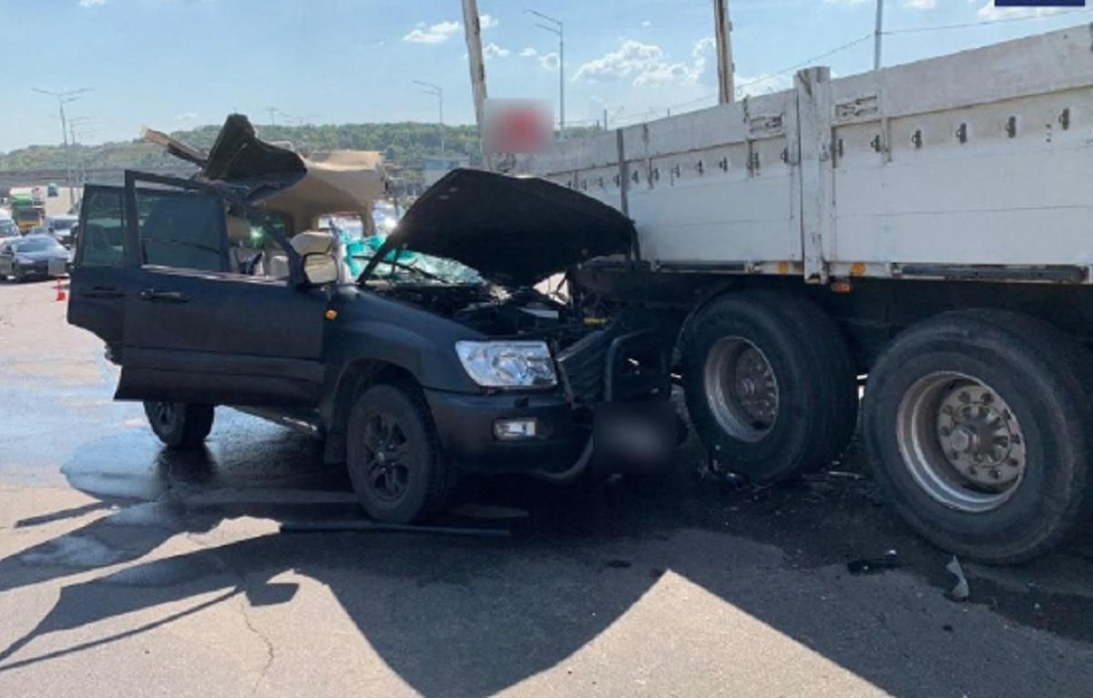 ДТП в Киеве на Надднепрянском шоссе 28 июля 2020 - фото ДТП в Киеве на Надднепрянском шоссе 28 июля 2020 - фото