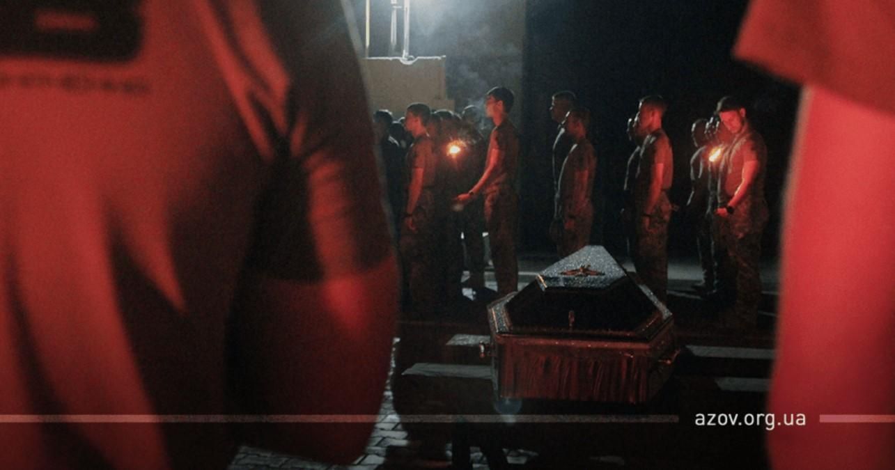 У Запоріжжі попрощалися з бійцем "Азову", який помер після жорстокого побиття У Запоріжжі попрощалися з бійцем "Азову", який помер після жорстокого побиття