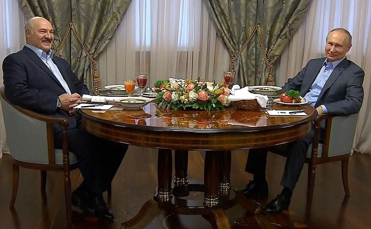 У Лукашенка і Путіна дуже напружені стосунки 