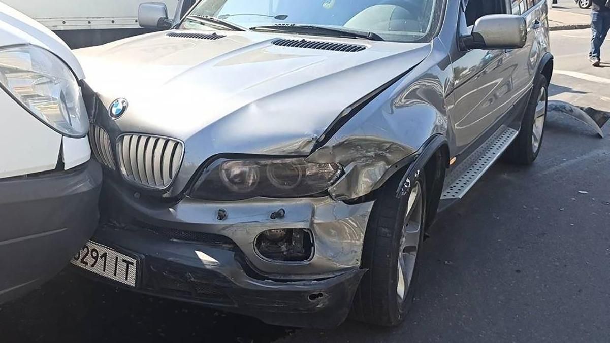 Одеський активіст Ганул потрапив у ДТП в Одесі: кажуть, що винуватець – він Одеський активіст Ганул потрапив у ДТП в Одесі: кажуть, що винуватець – він