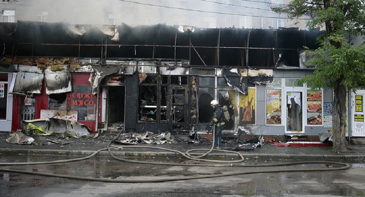 У Дніпрі вшент згоріли 5 кіосків 31 липня 2020: фото й відео У Дніпрі вшент згоріли 5 кіосків 31 липня 2020: фото й відео