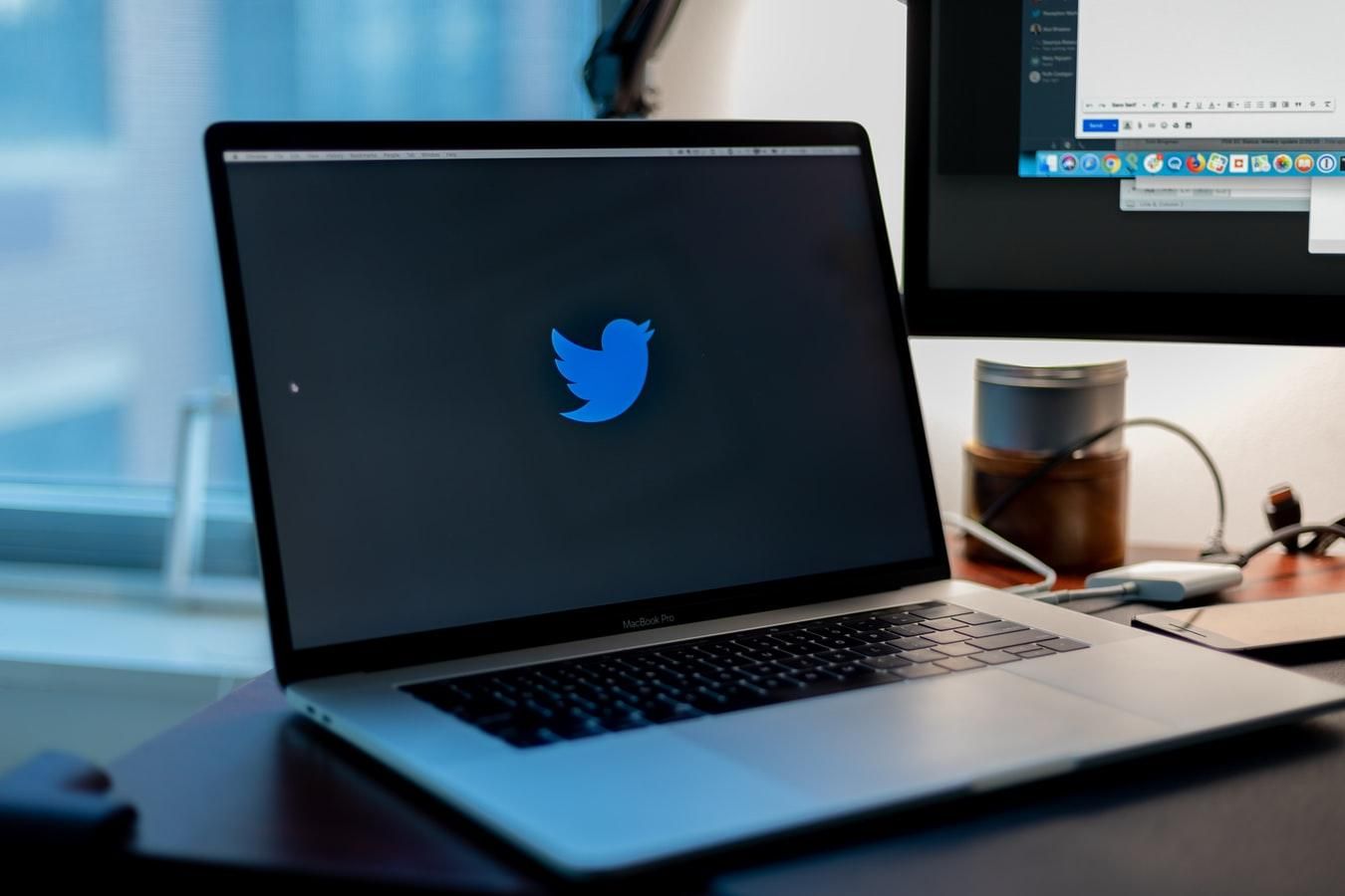 Серьезная атака на Twitter: соцсеть усиливает меры безопасности