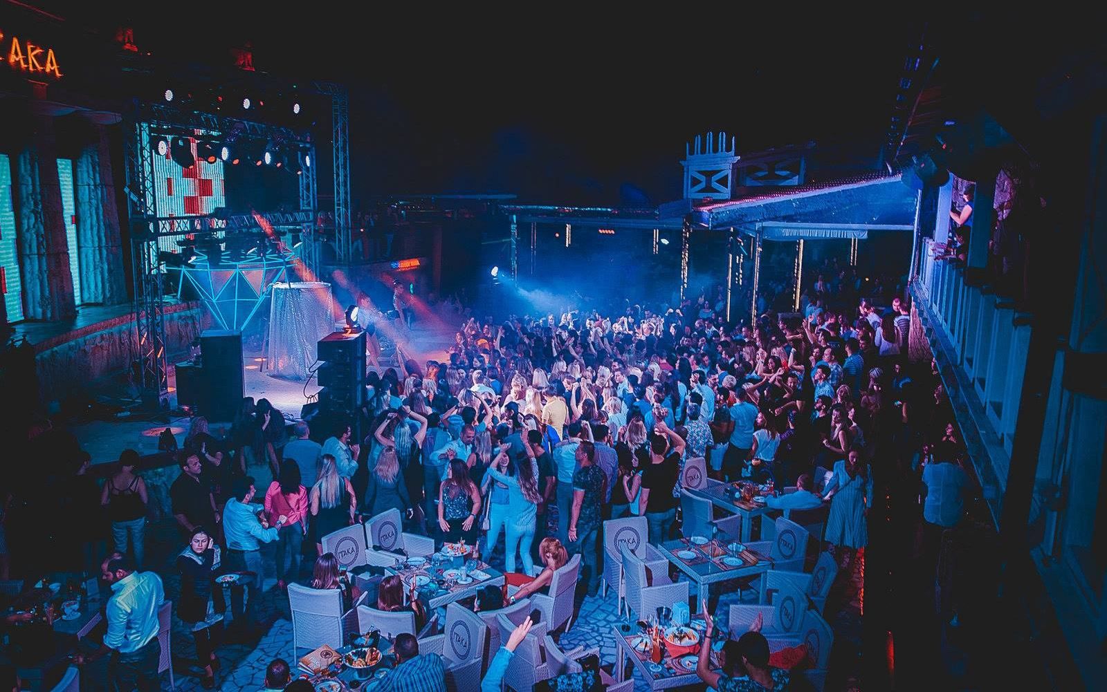 Нарушение карантина в Одессе на концерте Свика 02.08.2020: видео Нарушение карантина в Одессе на концерте Свика 02.08.2020: видео