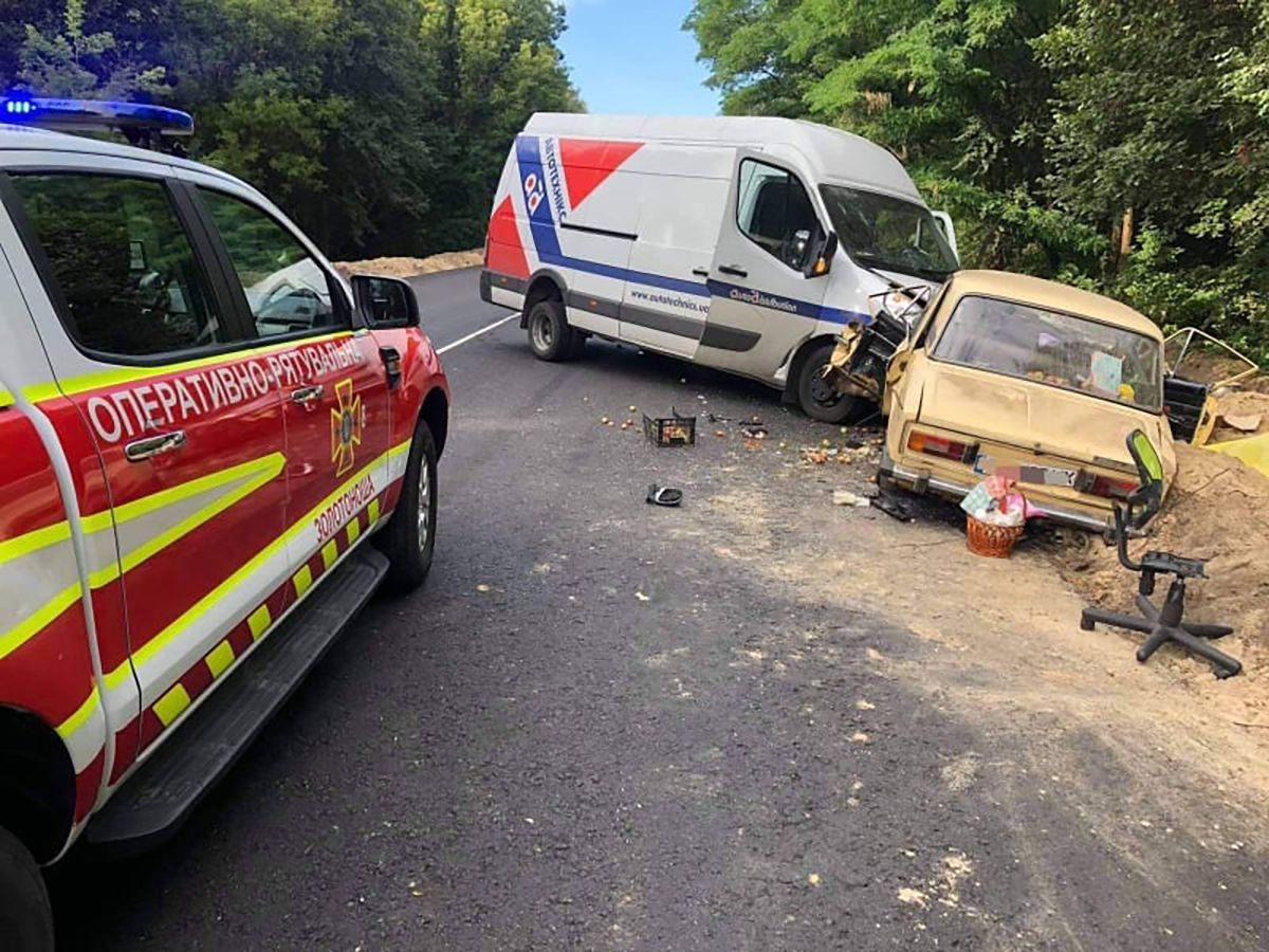 ДТП на трассе Черкассы - Золотоноша 2 августа 2020: фото ДТП на трассе Черкассы - Золотоноша 2 августа 2020: фото