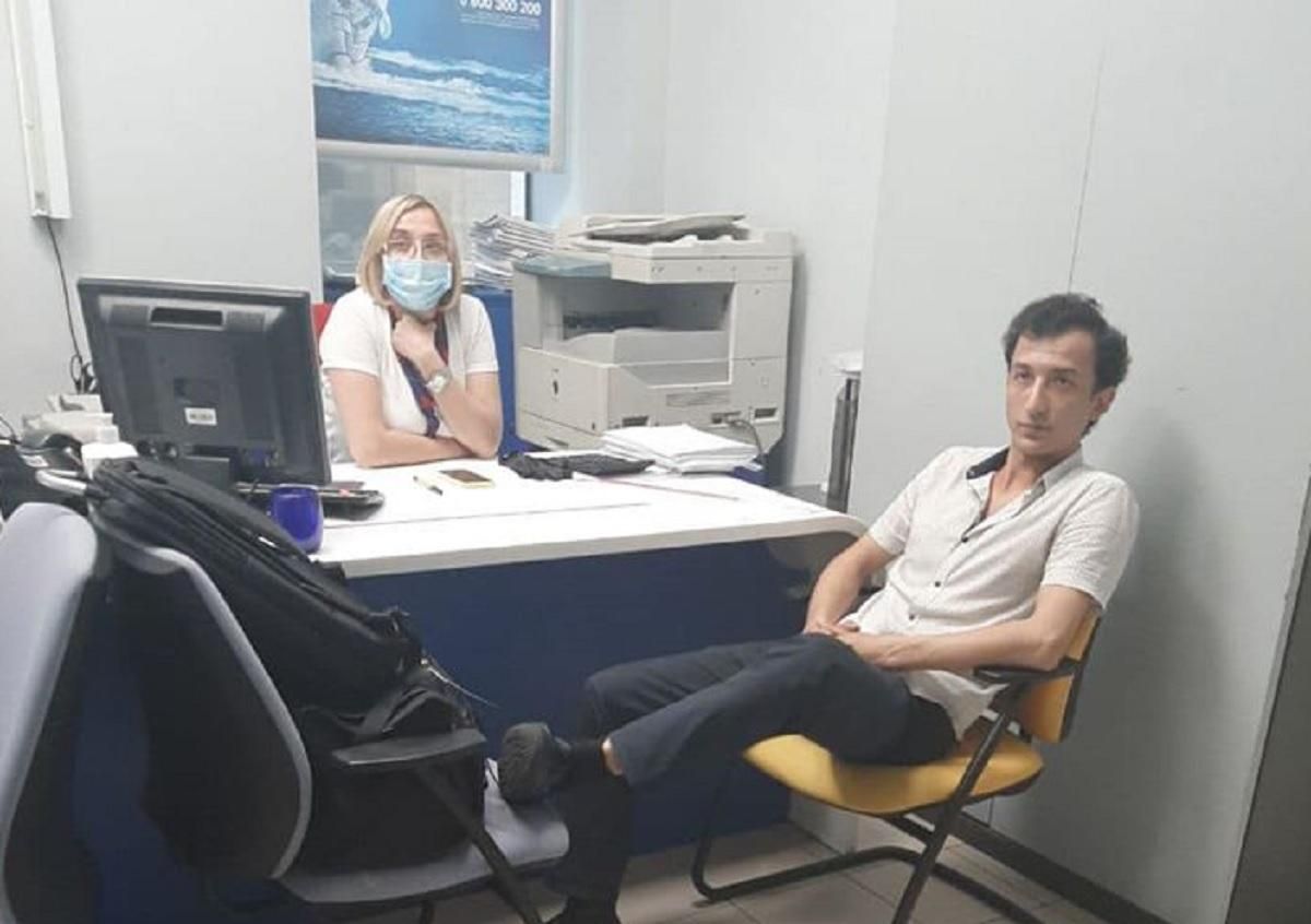 Захоплення банку в Києві: терористом виявився громадянин Узбекистану – фото Захоплення банку в Києві: терористом виявився громадянин Узбекистану – фото
