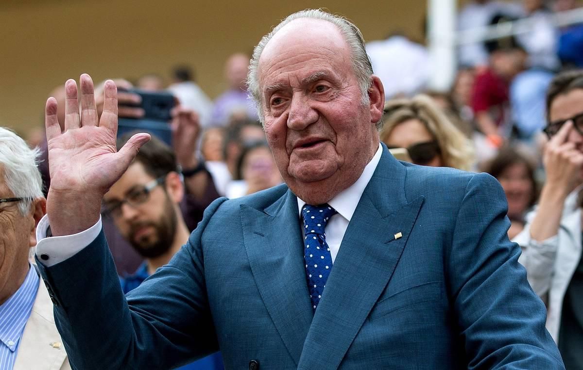 Колишній король Іспанії втікає з країни через підозри в корупції