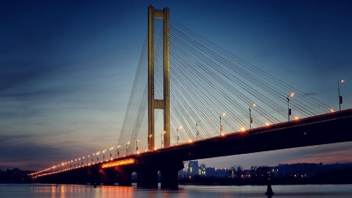 В Киеве ограничат движение по Южному мосту: что следует знать