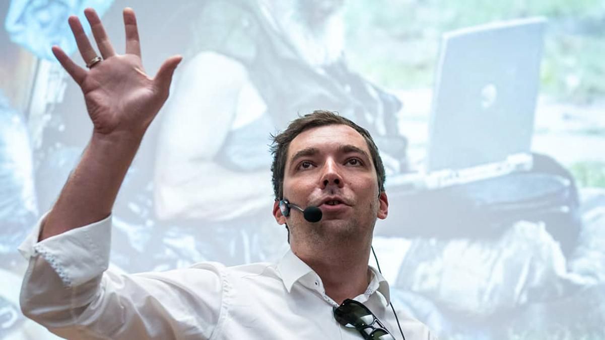 Радник Зеленського Новіков написав заяву про звільнення: що відомо Радник Зеленського Новіков написав заяву про звільнення: що відомо