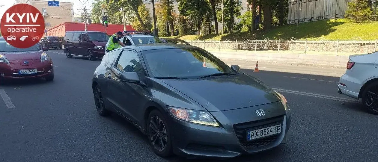 У Києві 6 серпня сталася потрійна ДТП У Києві 6 серпня сталася потрійна ДТП